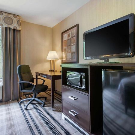 Hampton Inn Мидвилл Экстерьер фото