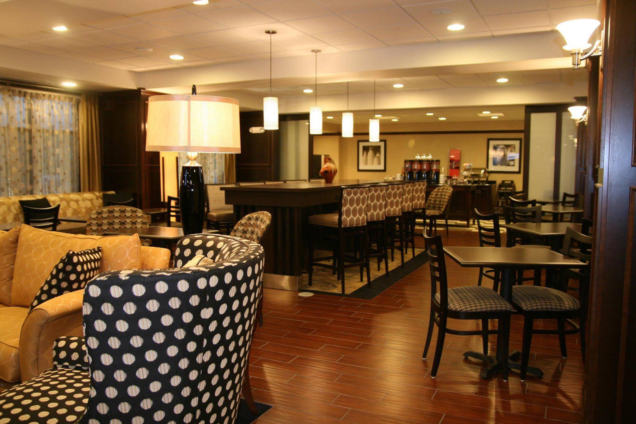 Hampton Inn Мидвилл Экстерьер фото
